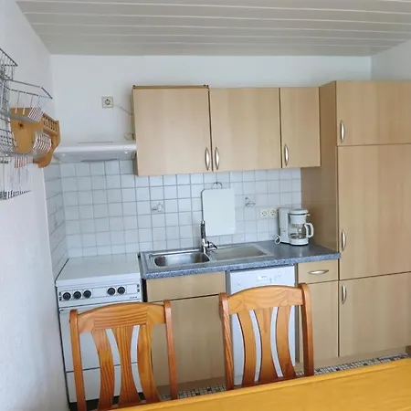 Haus Stamm, Am Waeldchen 1 Apartamento *