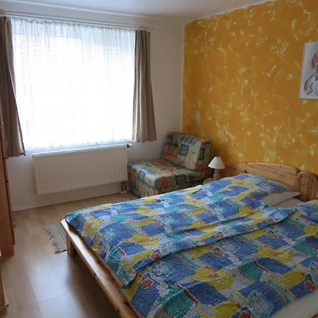 Apartment Haus Stamm, Am Wäldchen 1 *