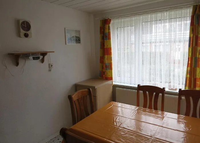 Haus Stamm, Am Waeldchen 1 *